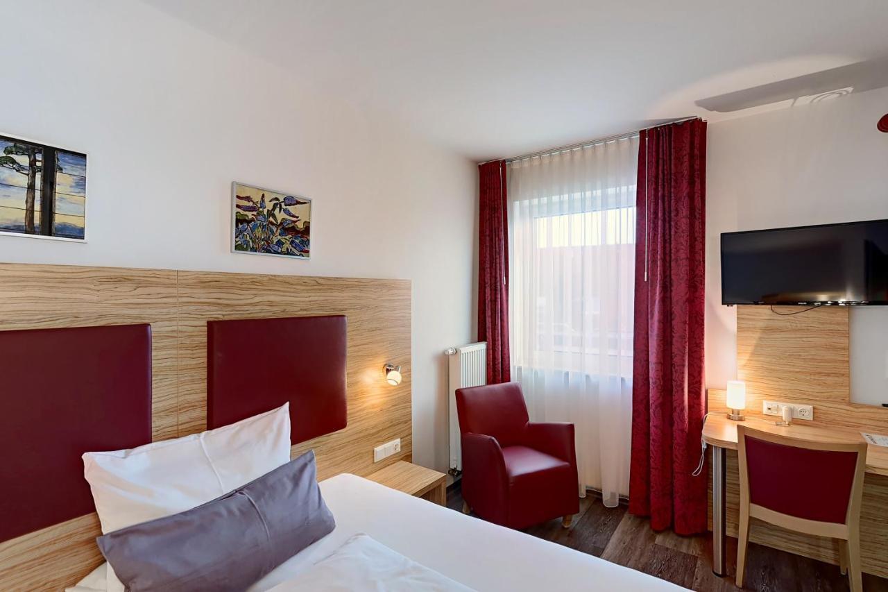 Smartmotel Emden - By Quartier96 Gmbh Buitenkant foto